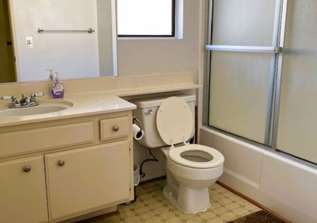 Photo of Bathroom in Canyon Country