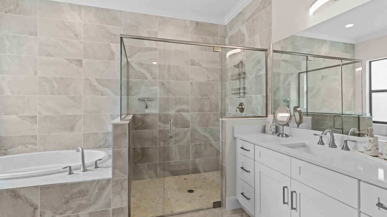 Photo of Bathroom in Naples Park