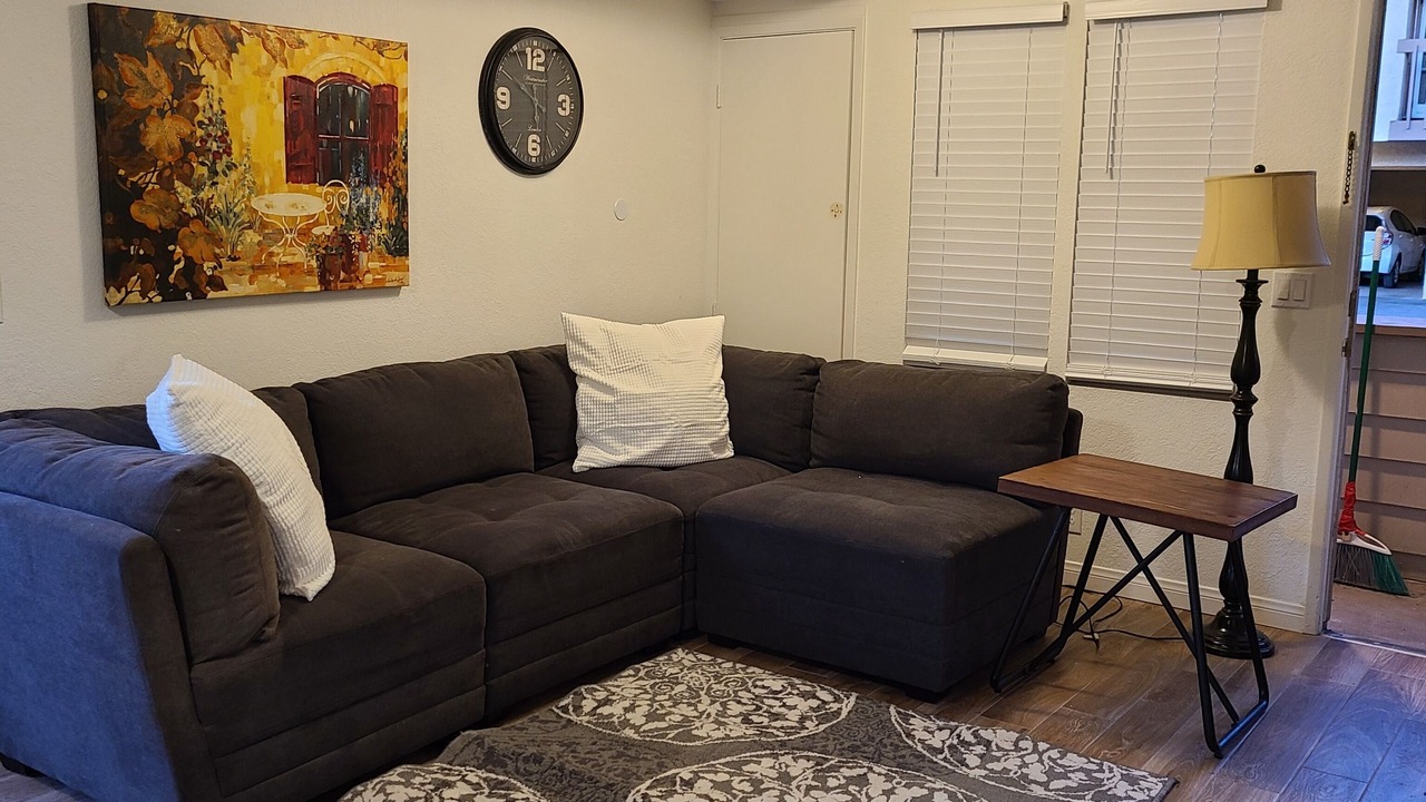 Photo of Livingroom in Oak Park