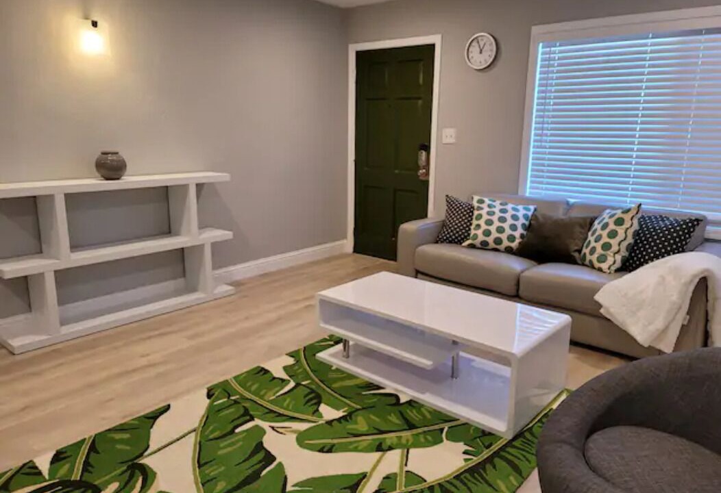 Photo of Livingroom in Cherryland