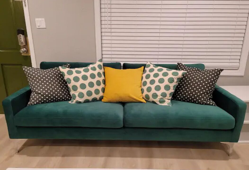 Photo of Livingroom in Cherryland