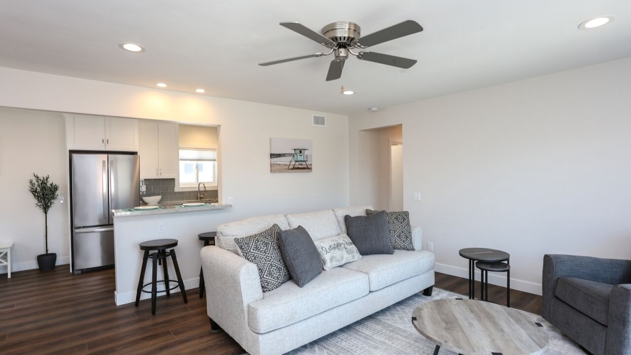 Photo of Livingroom in Crown Point