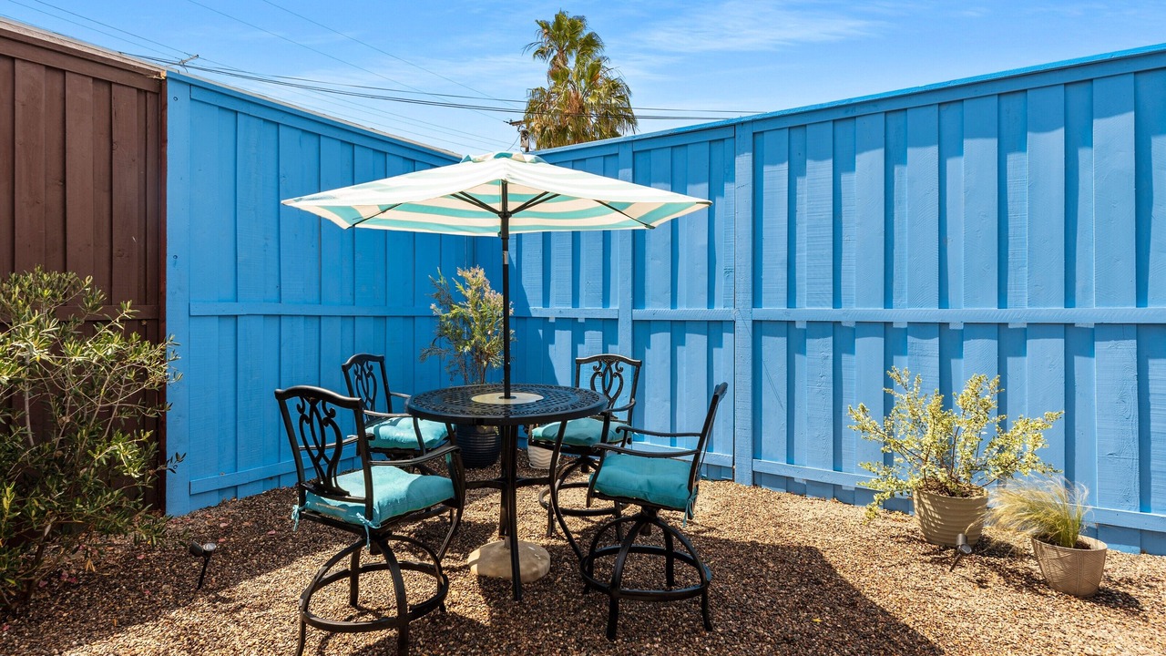Photo of Outdoor in Altadena
