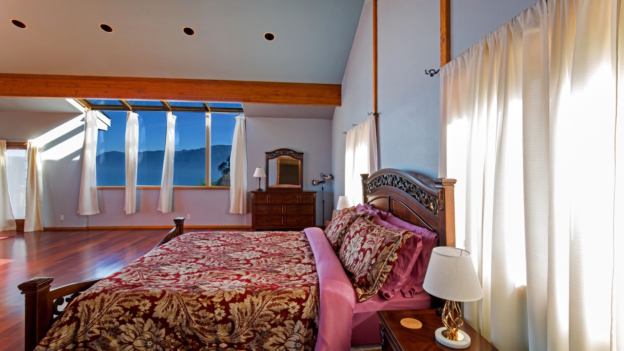 Photo of Bedroom in Shelter Cove