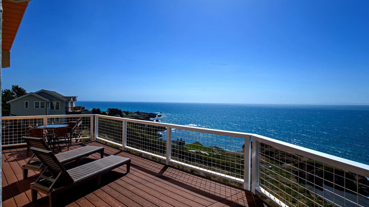 Photo of Patio Balcony in Shelter Cove