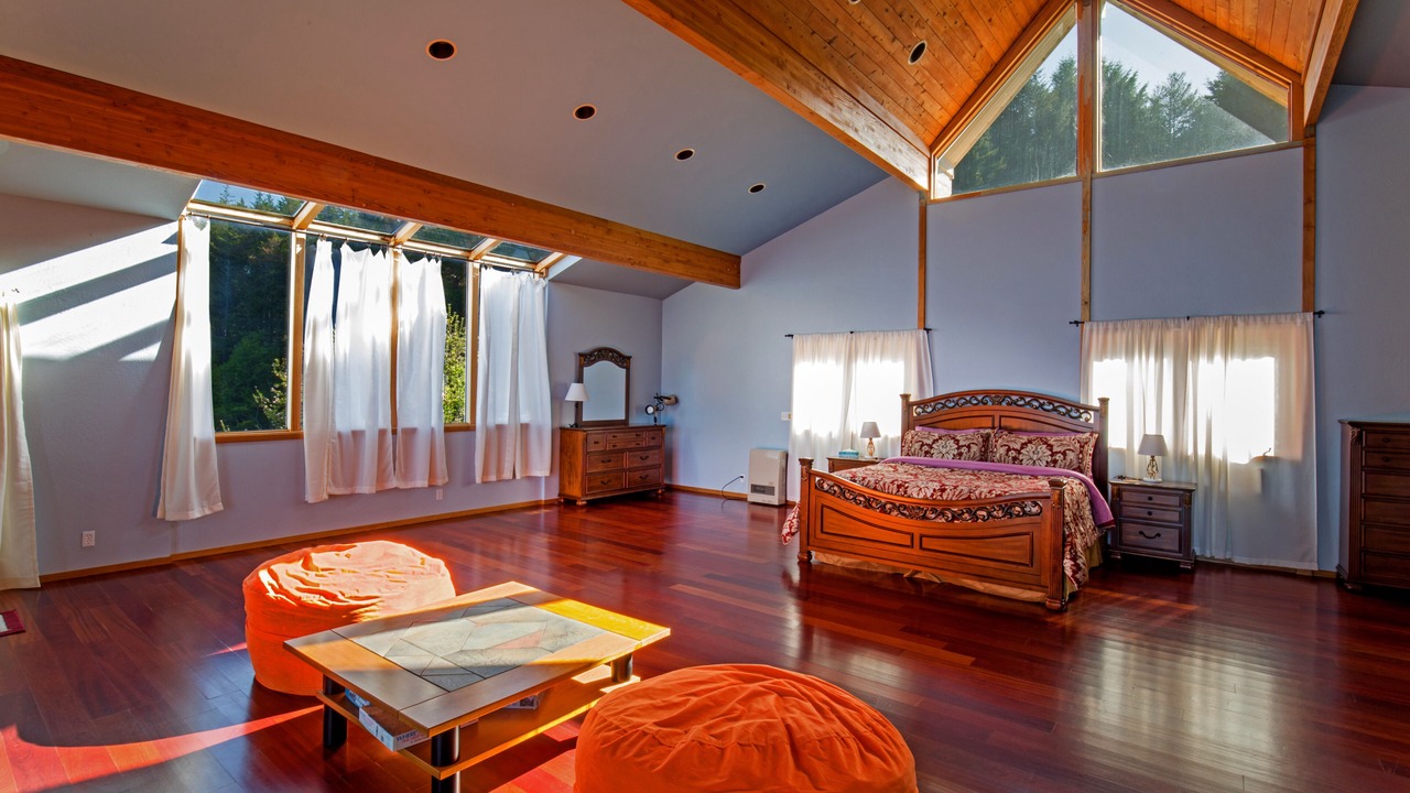Photo of Bedroom in Shelter Cove