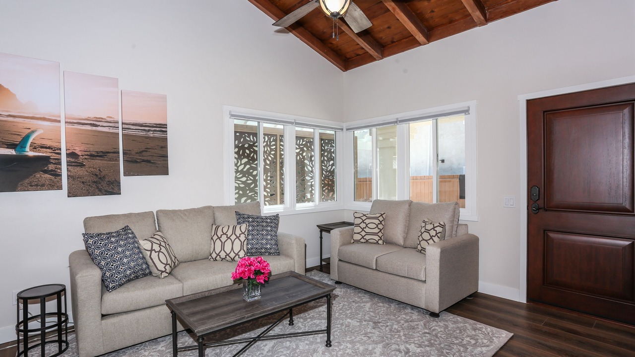 Photo of Livingroom in Crown Point
