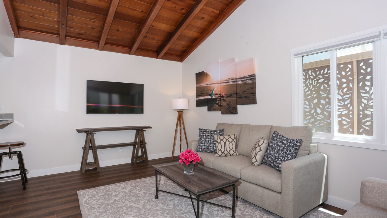 Photo of Livingroom in Crown Point