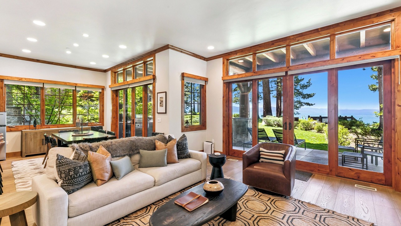 Photo of Livingroom in Sierra Shores