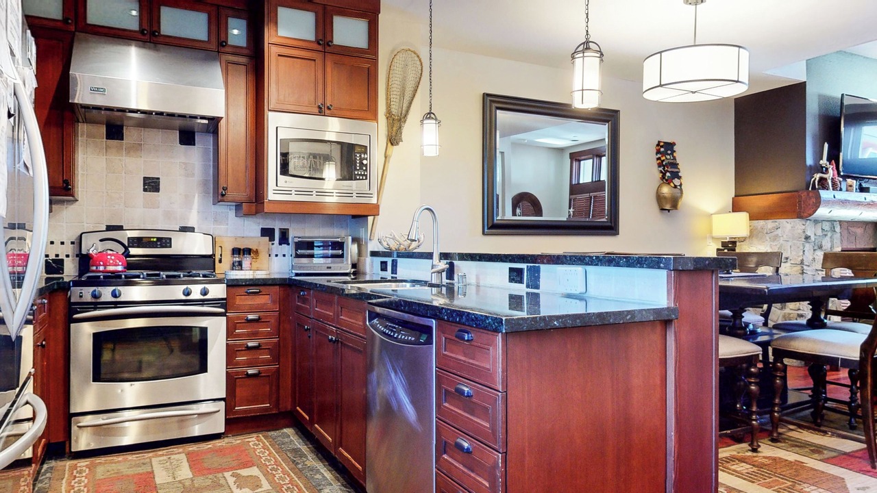 Photo of Kitchen in Mammoth Lakes