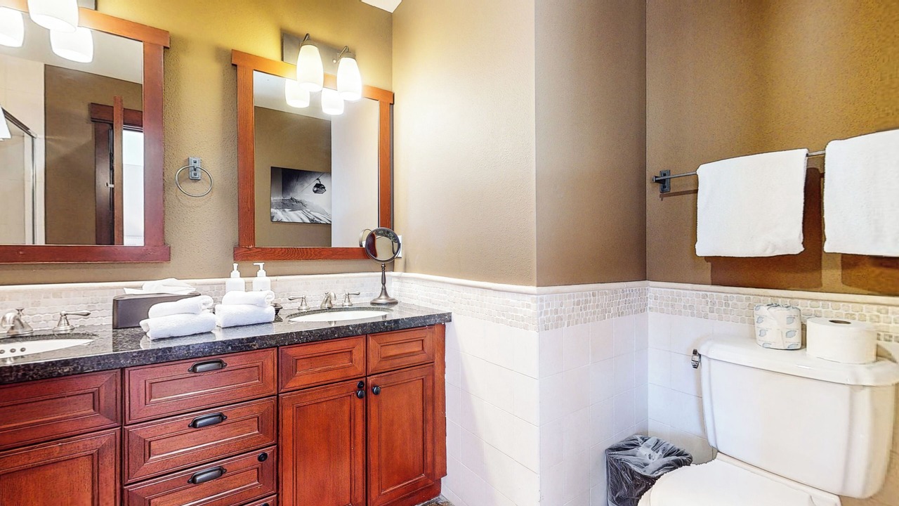Photo of Bathroom in Mammoth Lakes