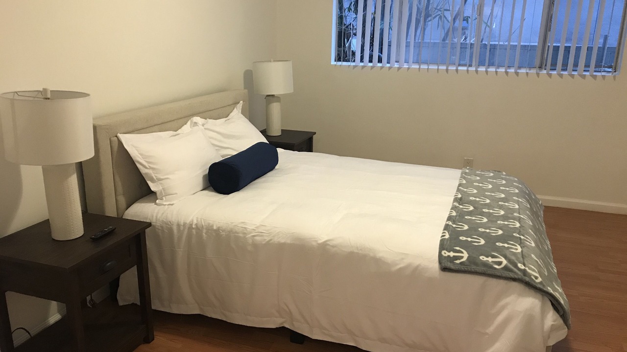 Photo of Bedroom in Sawtelle