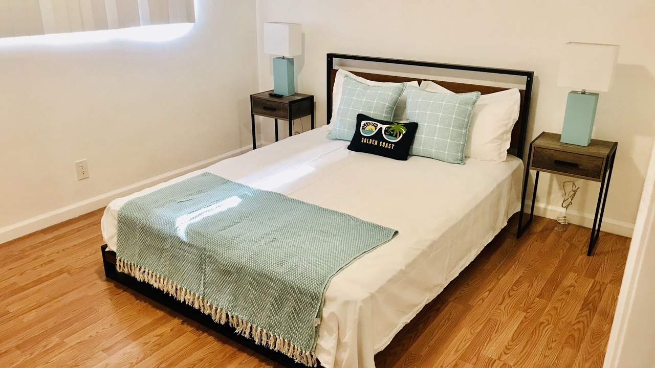 Photo of Bedroom in Sawtelle