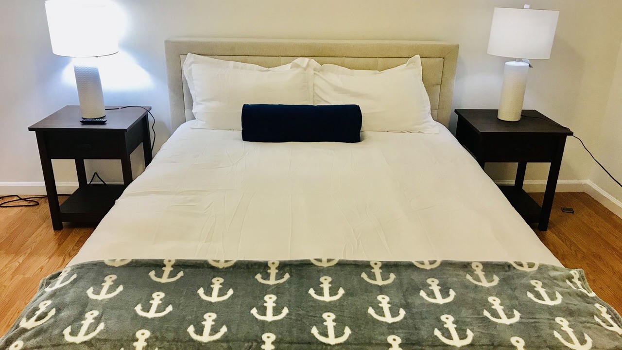 Photo of Bedroom in Sawtelle