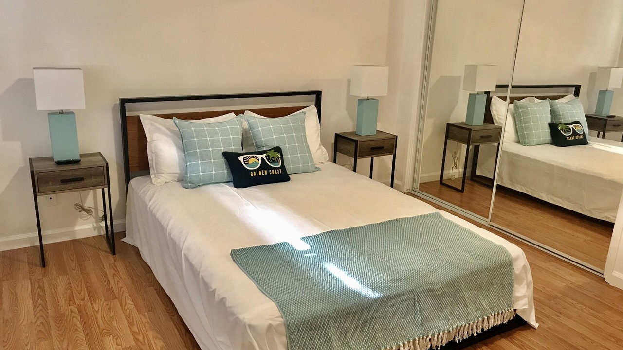 Photo of Bedroom in Sawtelle