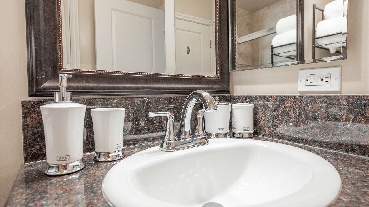 Photo of Bathroom in Bay Ho