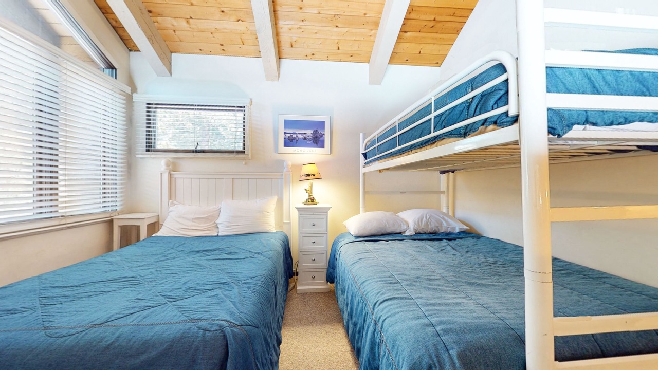 Photo of Bedroom in Mammoth Lakes