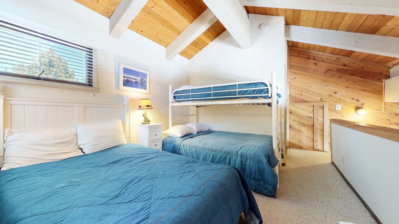 Photo of Bedroom in Mammoth Lakes