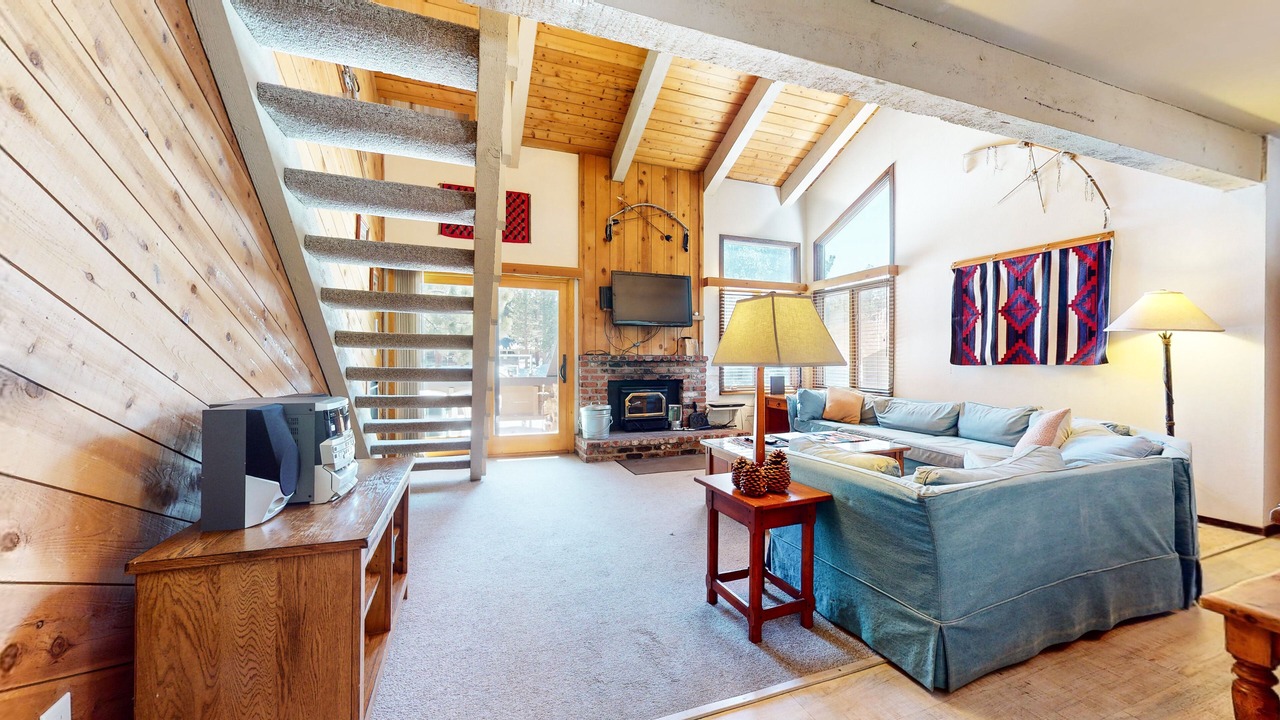 Photo of Livingroom in Mammoth Lakes