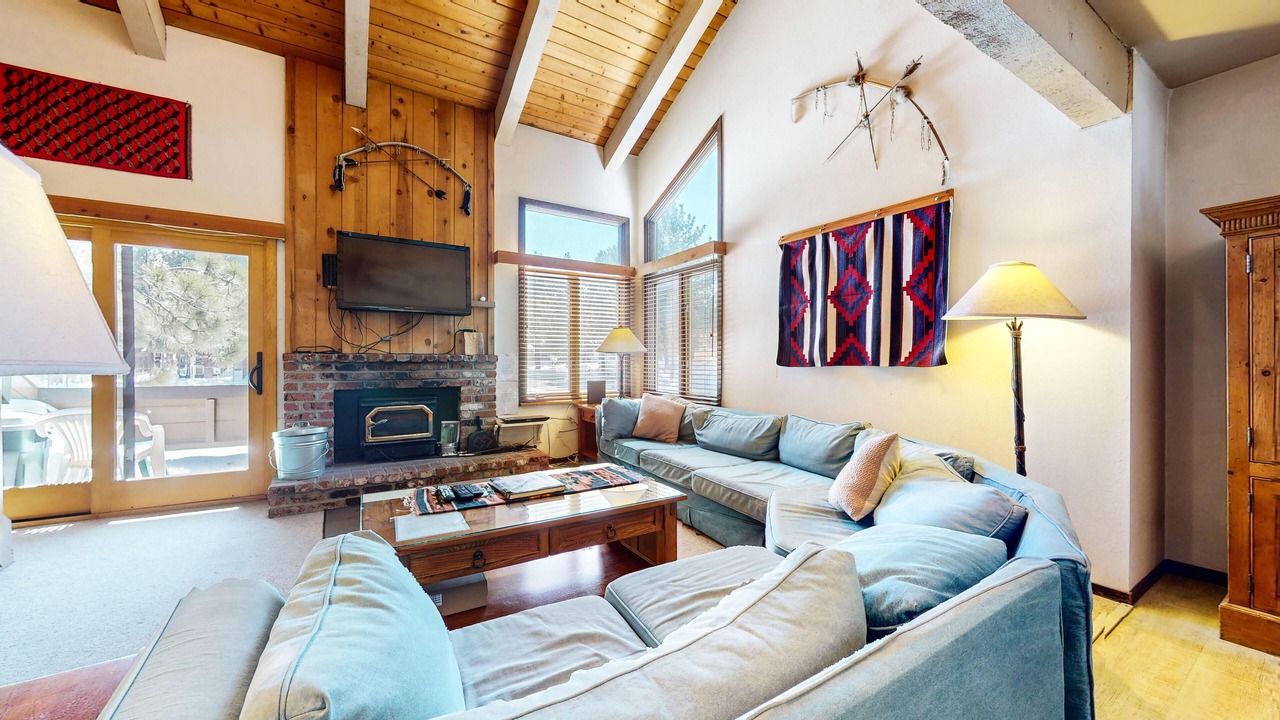 Photo of Livingroom in Mammoth Lakes