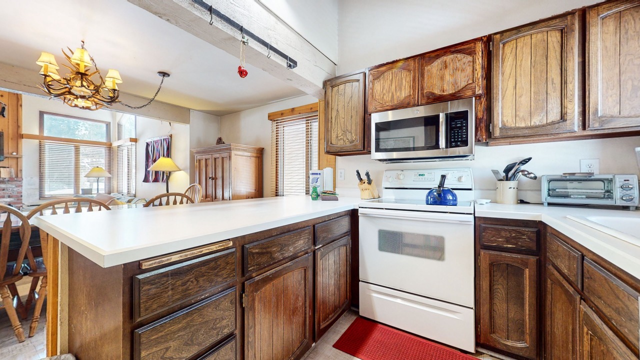 Photo of Kitchen in Mammoth Lakes