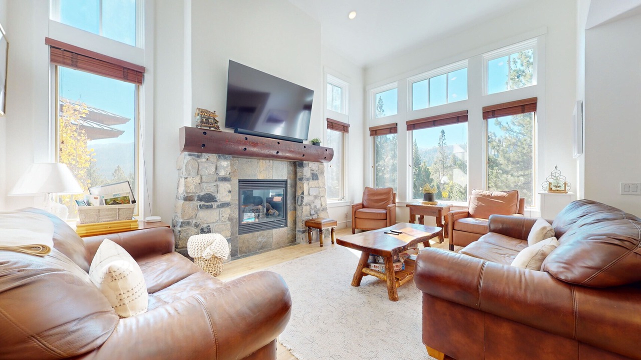 Photo of Livingroom in Mammoth Lakes