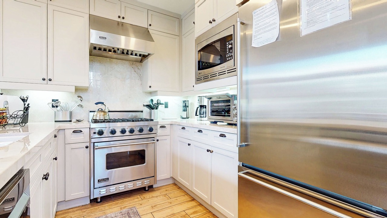 Photo of Kitchen in Mammoth Lakes