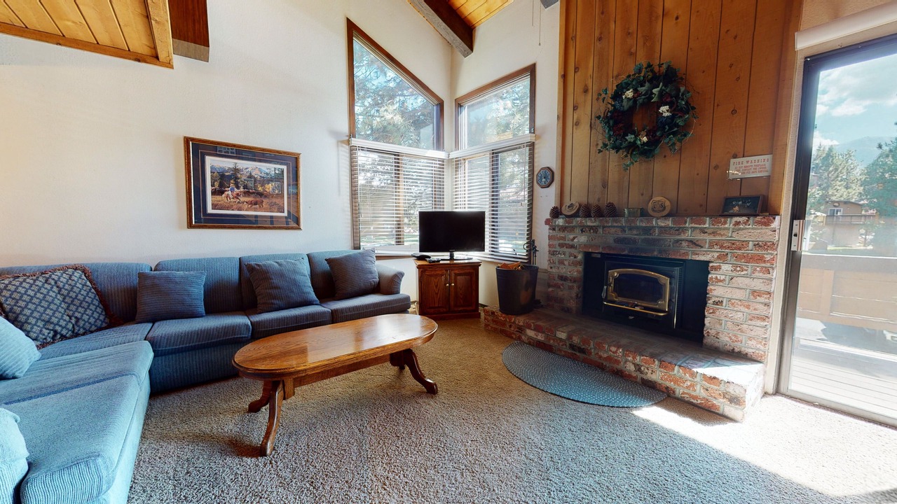 Photo of Livingroom in Mammoth Lakes