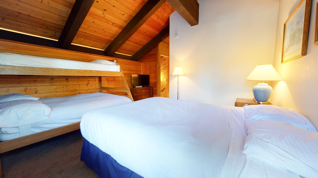 Photo of Bedroom in Mammoth Lakes