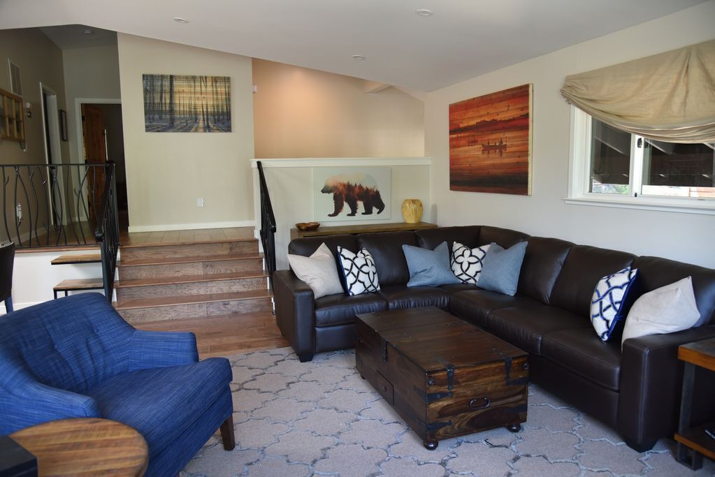 Photo of Livingroom in Montgomery Estates