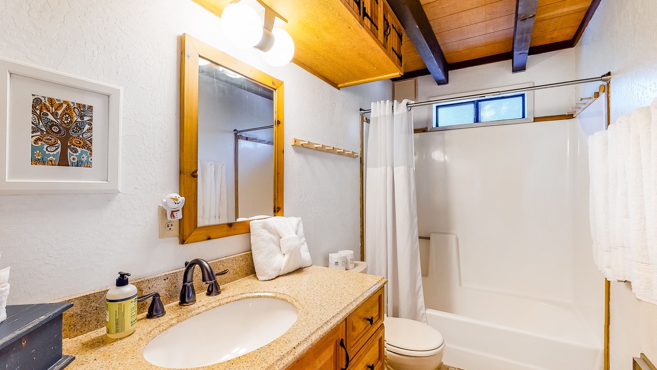 Photo of Bathroom in Serene Lakes