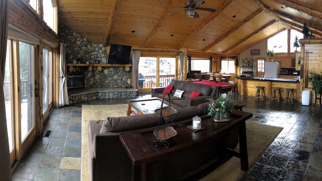 Photo of Livingroom in Eagle Mountain Estates