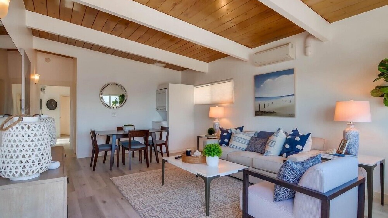 Photo of Livingroom in Central Mission Beach