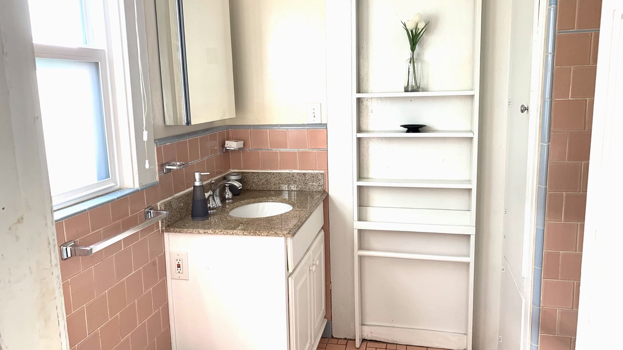 Photo of Bathroom in Downtown North