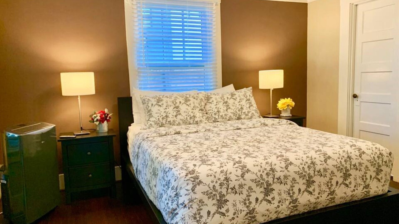 Photo of Bedroom in Downtown North