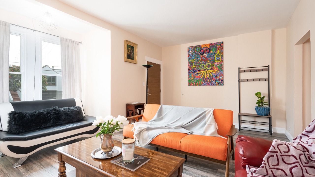 Photo of Livingroom in Outer Sunset