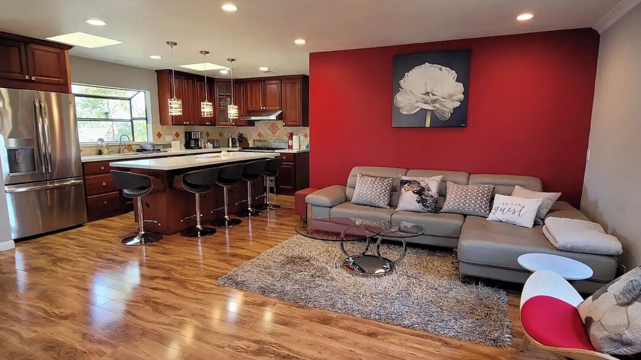 Photo of Livingroom in Evergreen Park