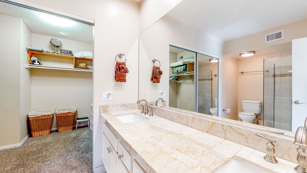 Photo of Bathroom in Sunrise Villas