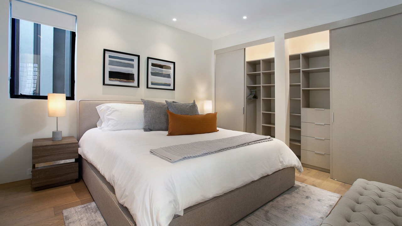 Photo of Bedroom in Beverly Grove
