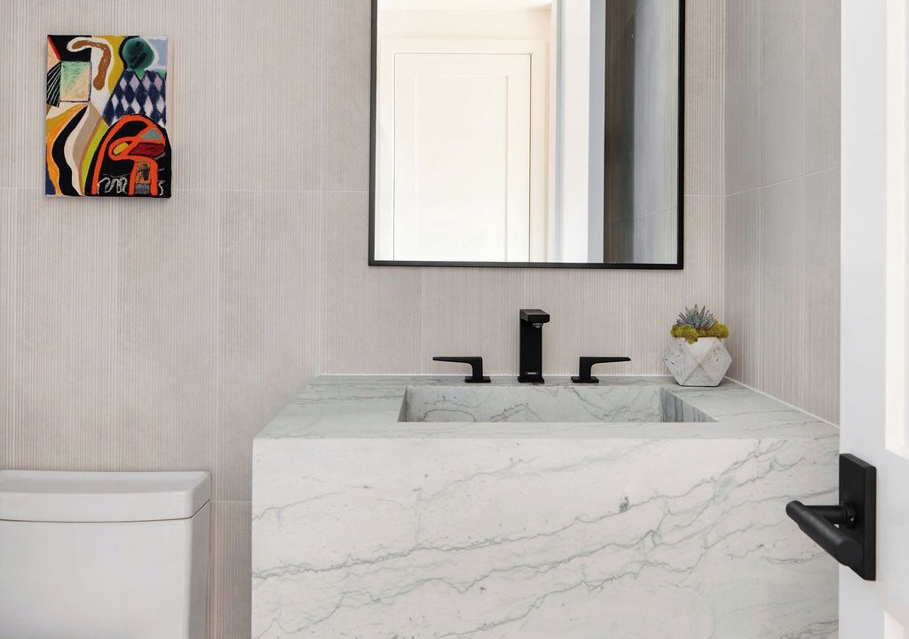 Photo of Bathroom in Balboa Peninsula