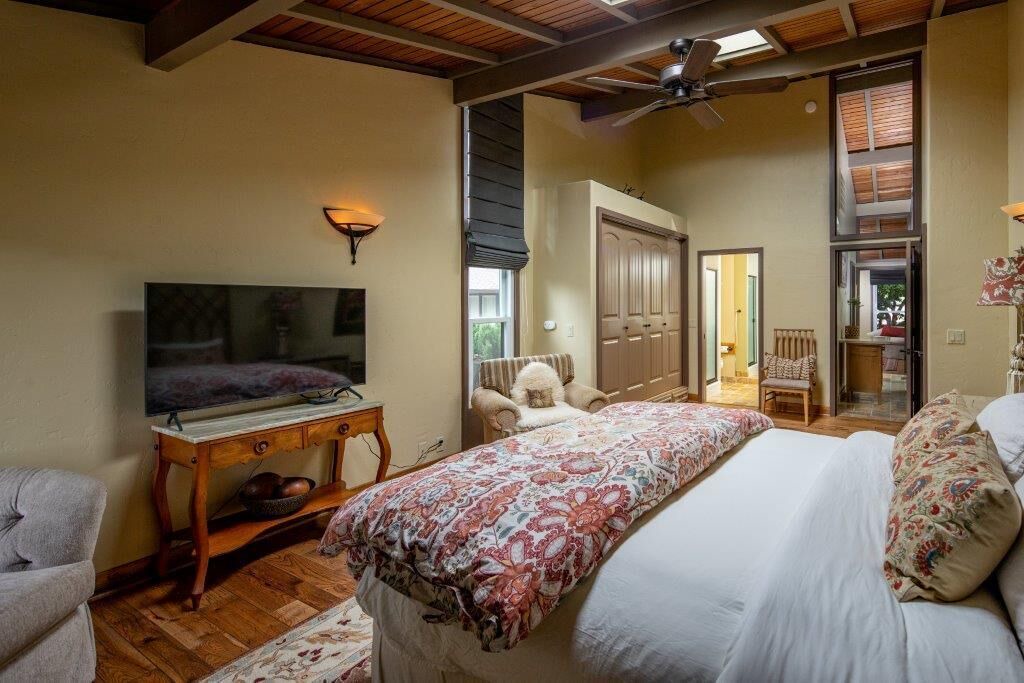 Photo of Others in Quail Lodge