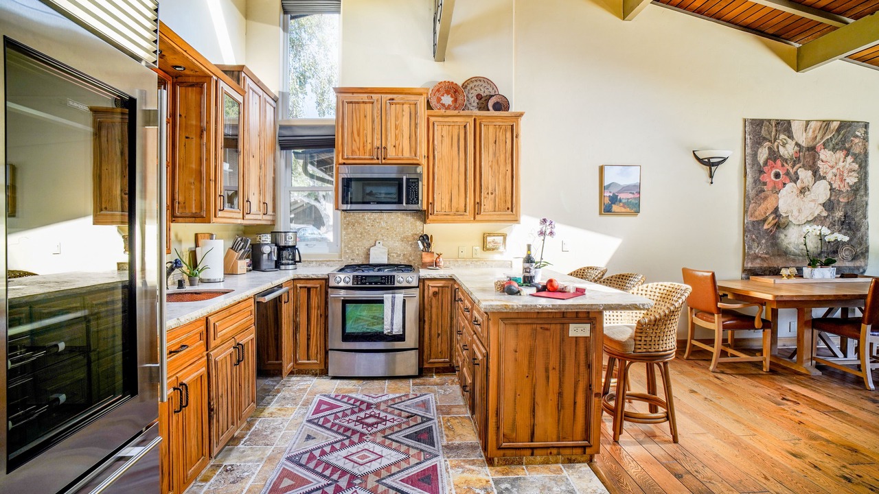 Photo of Kitchen in Quail Lodge