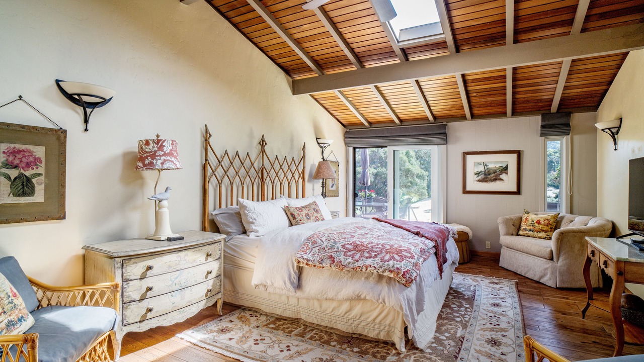 Photo of Bedroom in Quail Lodge