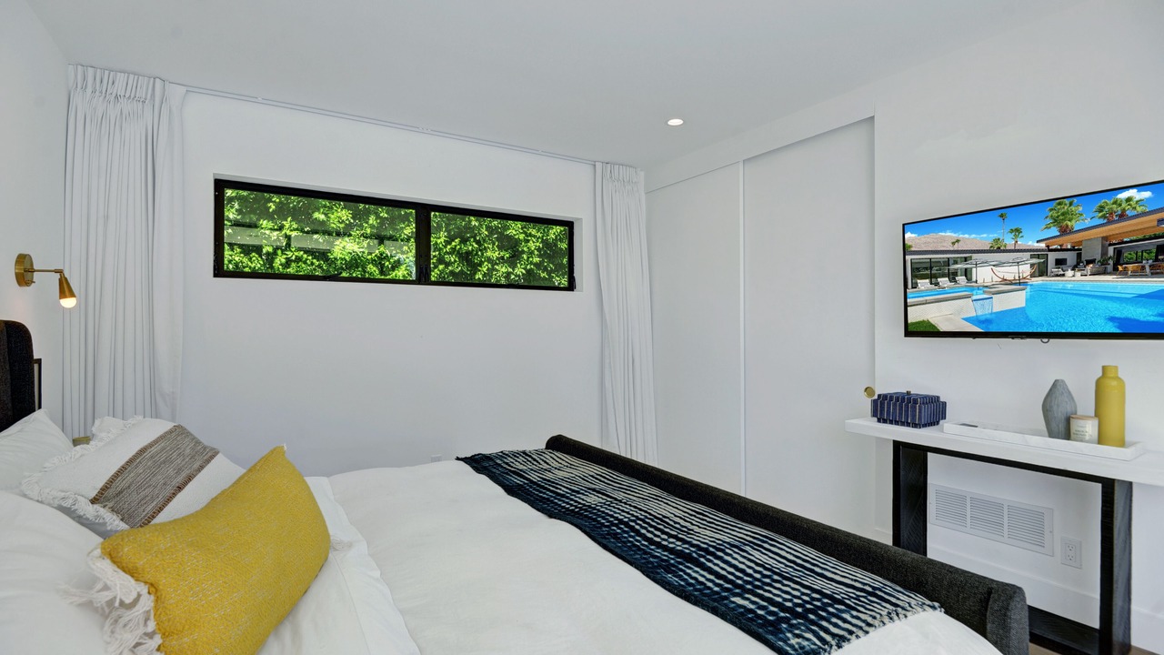 Photo of Bedroom in Tahquitz River Estates