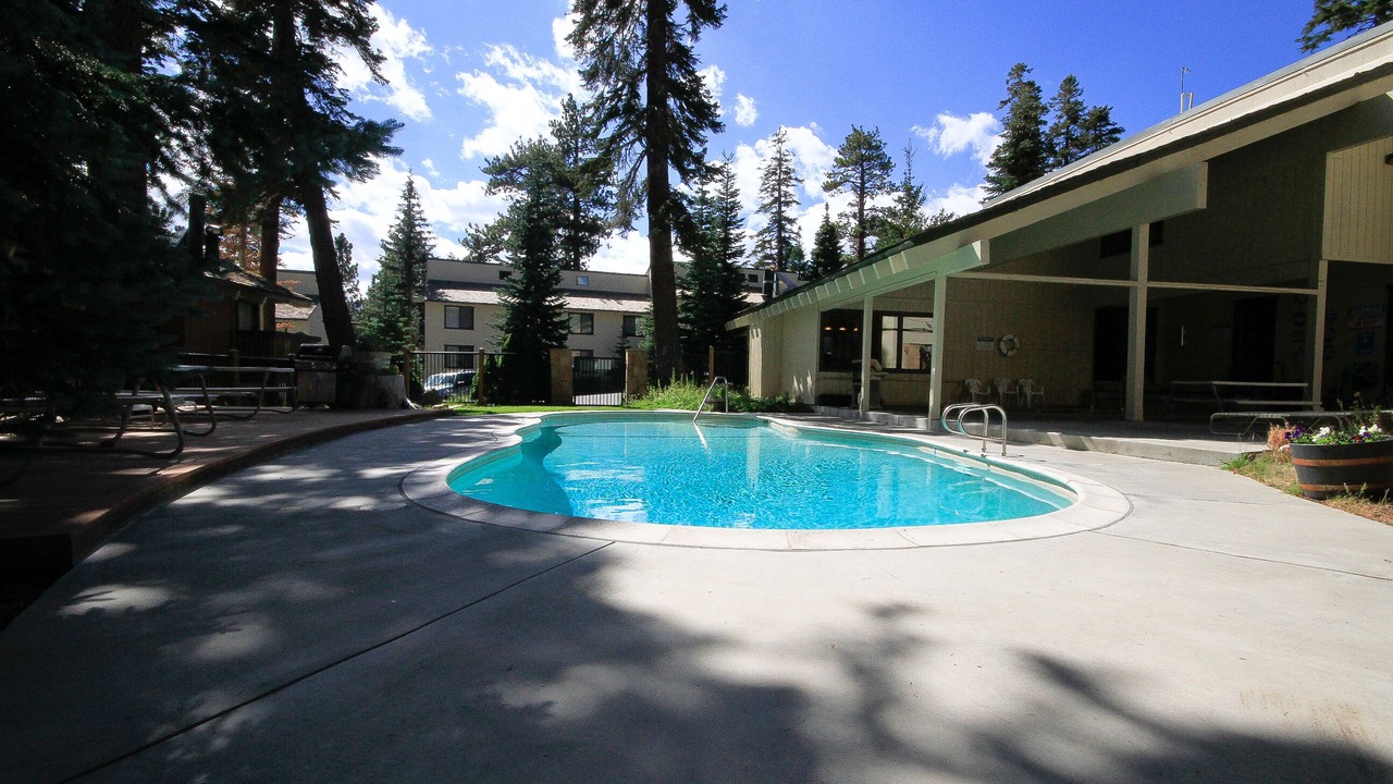 Photo of Outdoor in Mammoth Lakes