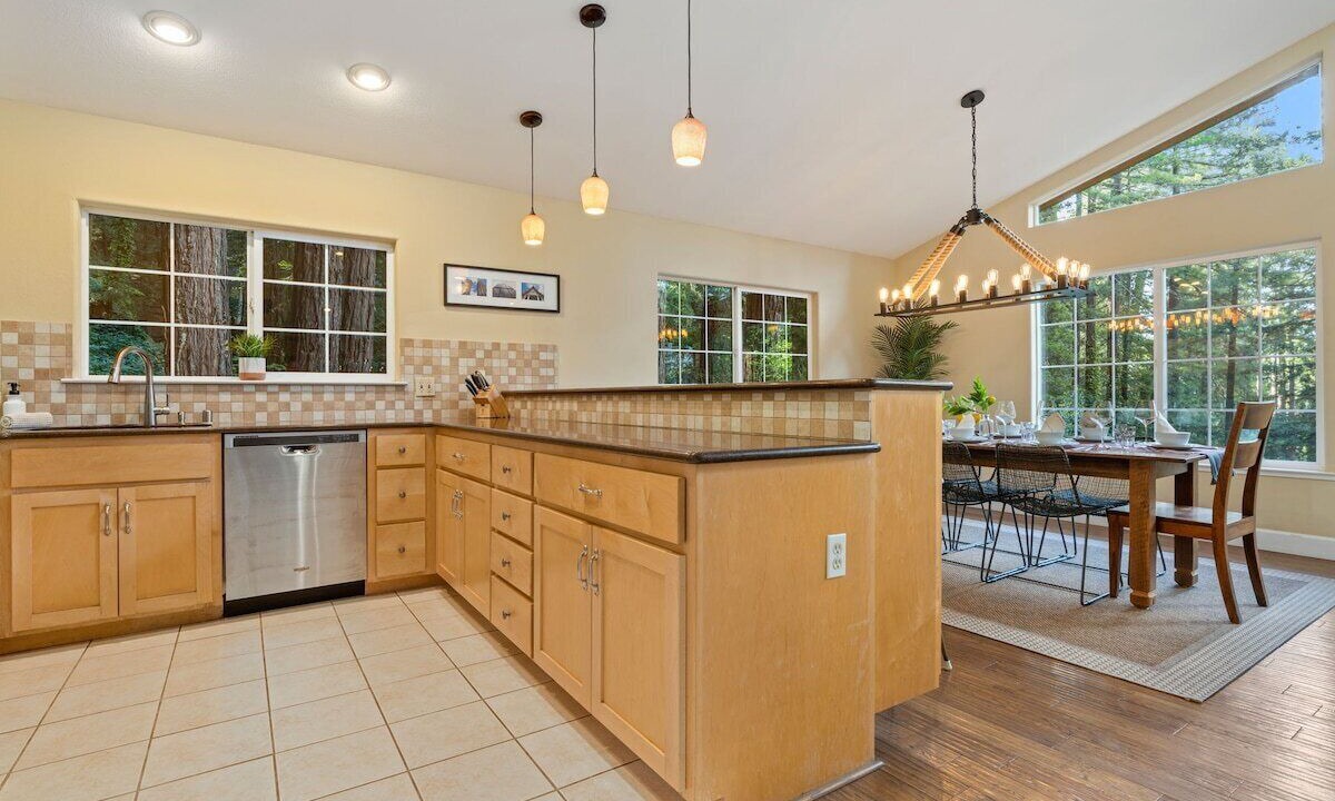 Photo of Bedroom in Guerneville