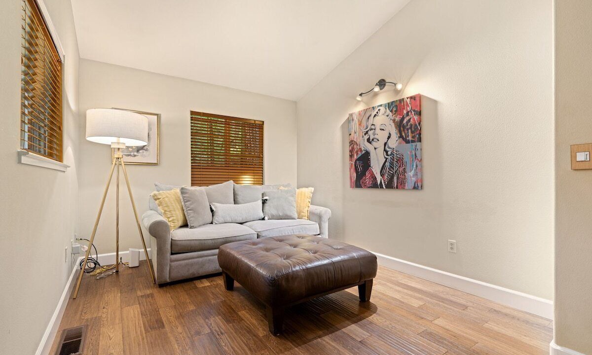 Photo of Bedroom in Guerneville