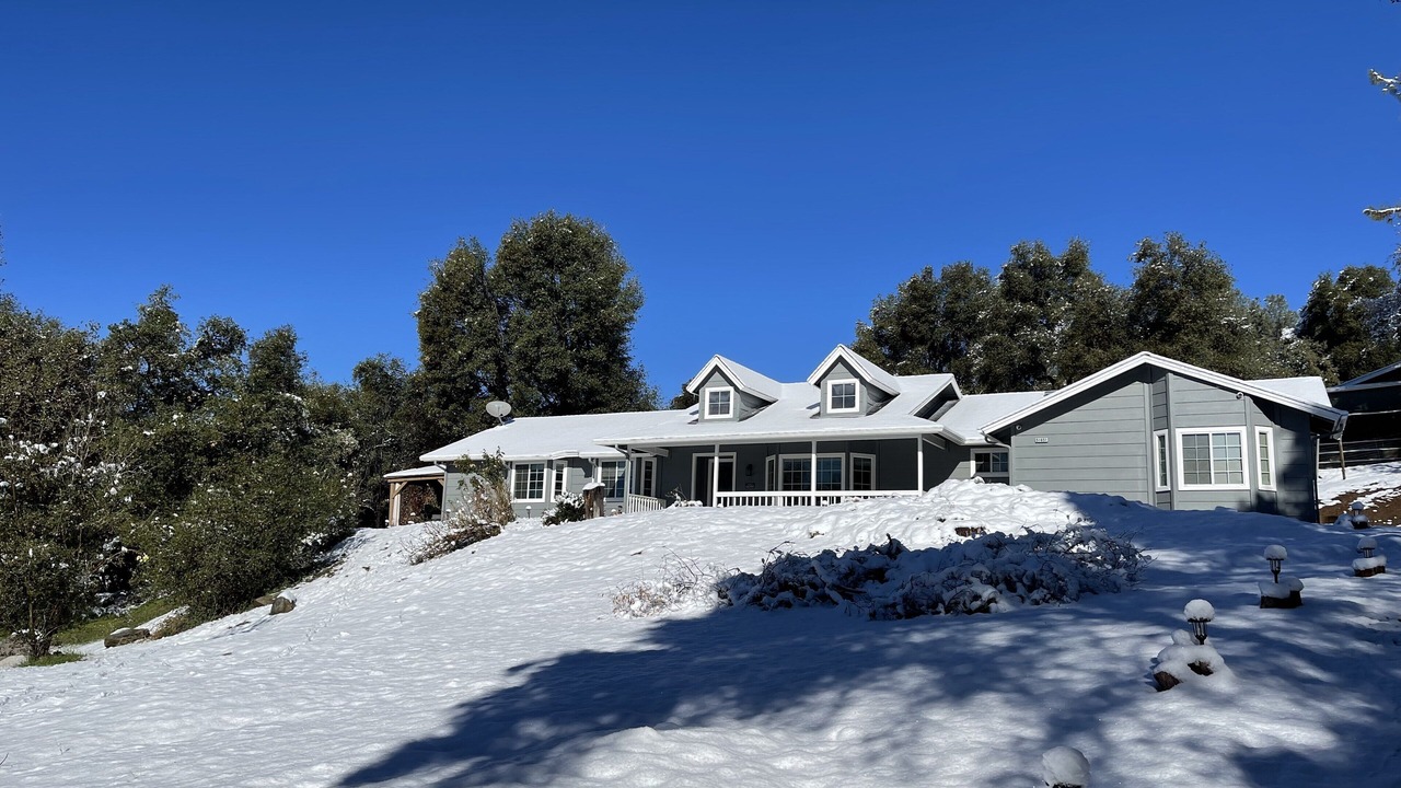 Photo of Outdoor in Oakhurst