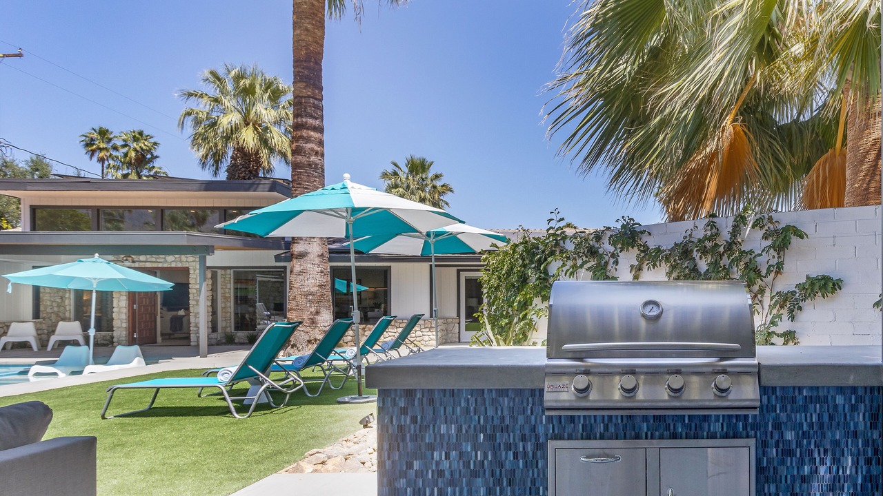 Photo of Outdoor in Tahquitz River Estates