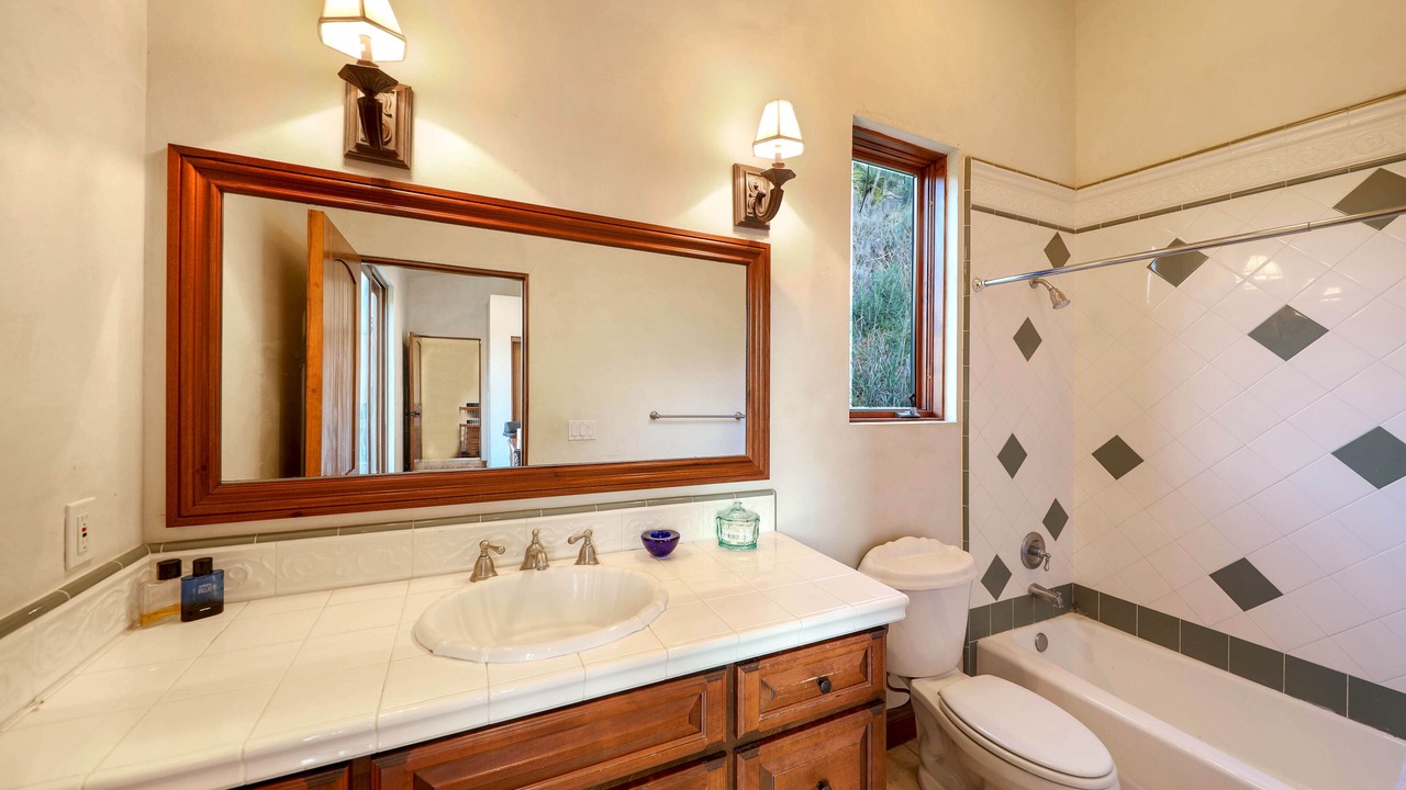 Photo of Bathroom in Top of the World